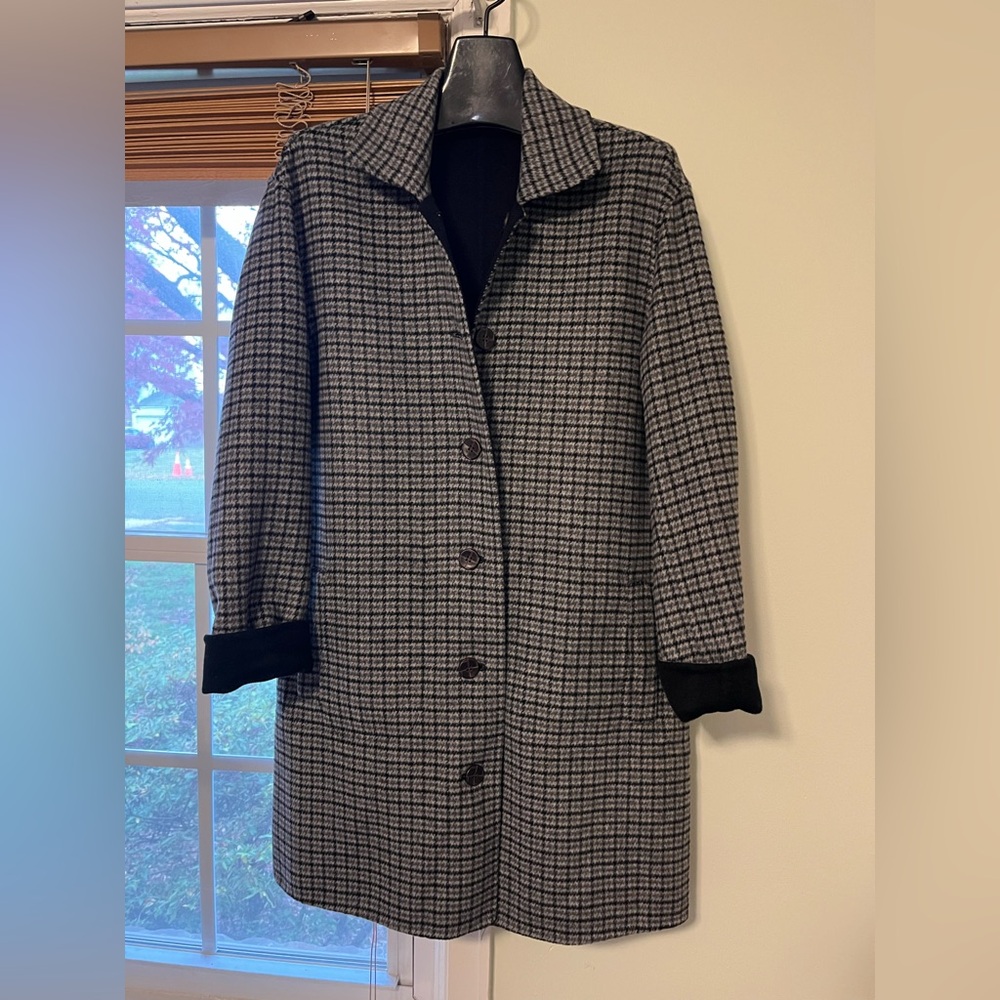 Women’s J. McLaughlin Reversible Wool Coat - size S - like new condition
